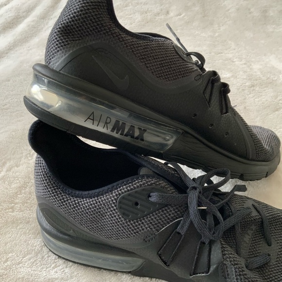 NIKE Air Max Sneakers